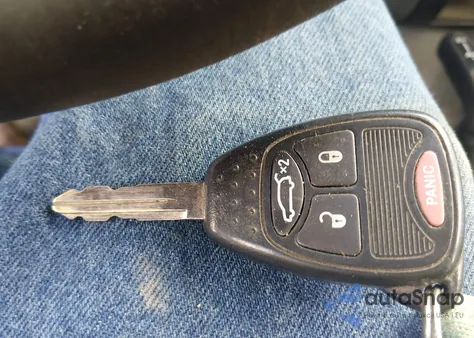 2007 Jeep Liberty Sport z USA, uszkodzony, nr VIN 1J4GL48K07W712142